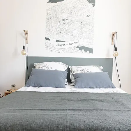 Bobby's Beds * Ле Пон-де-Се